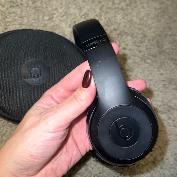 Beats by Dre Other - Black Beats by Dre Solo 2